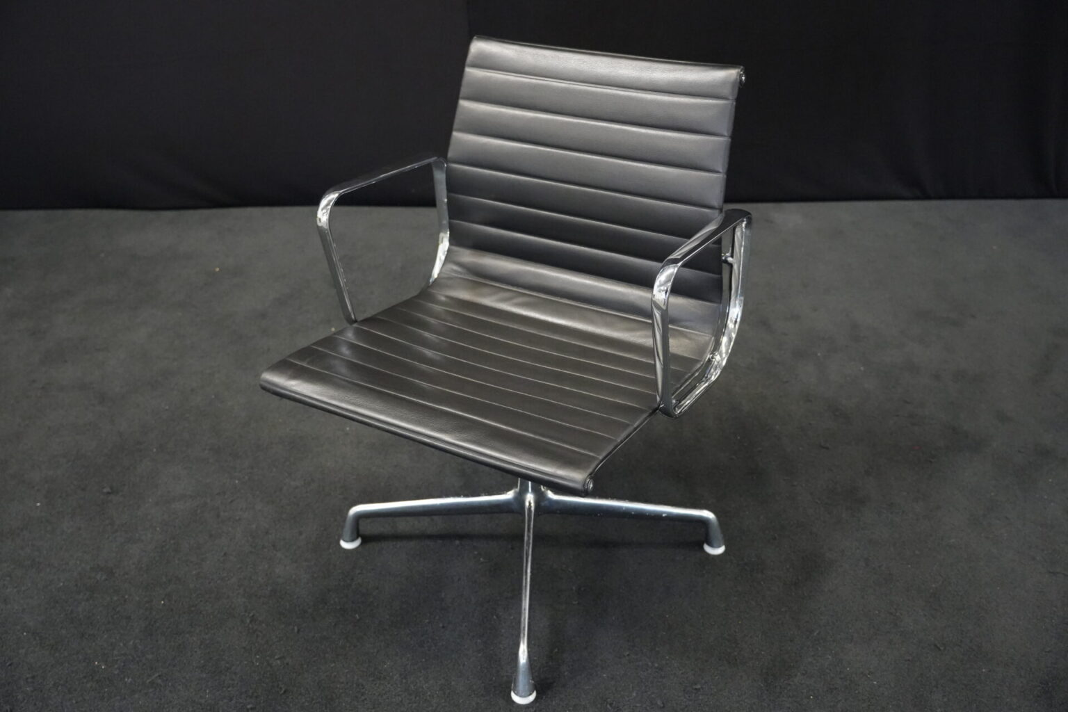 Herman Miller für Vitra - Leder / schwarz