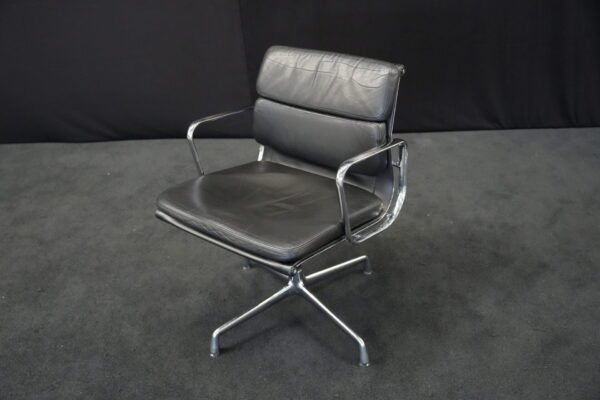 Herman Miller für Vitra | EA 208 Leder / Schwarz