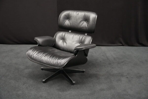 Vitra Lounge Chair Black Version Leder / Holz