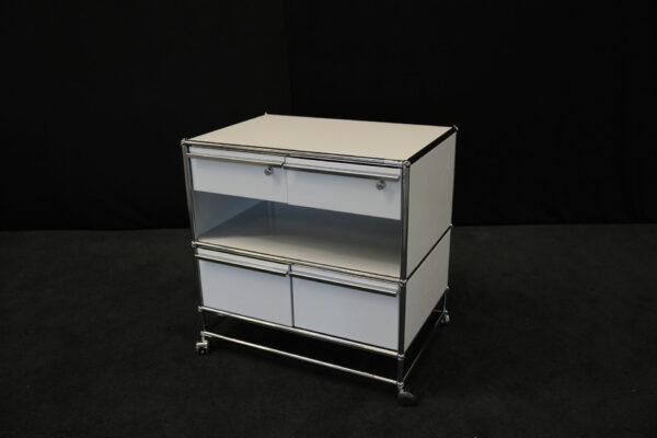 USM Haller Sideboard / Lichtgrau RAL 7035