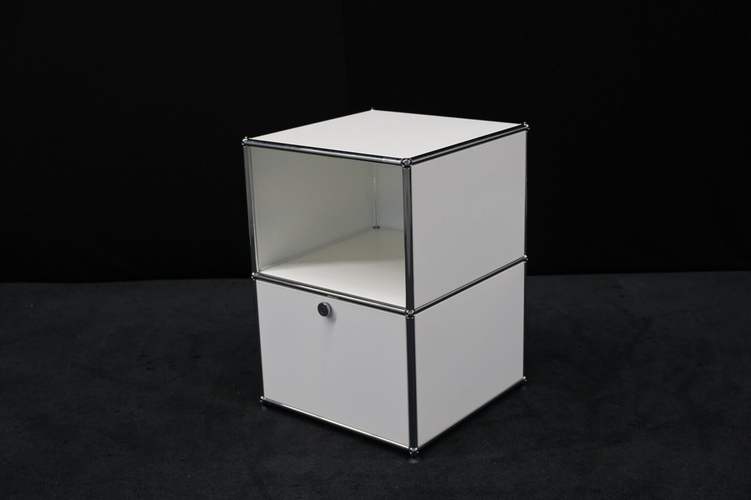 USM Haller Sideboard Reinweiß RAL 9010