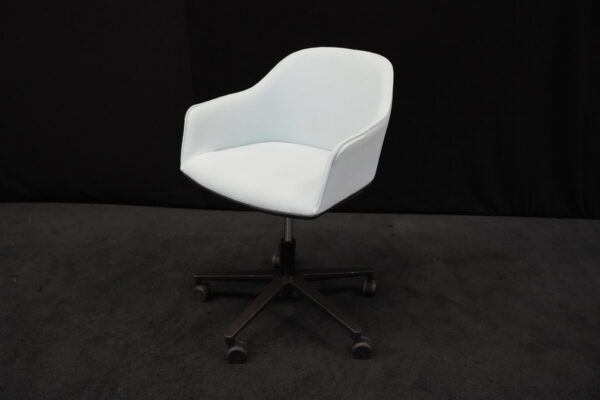 Vitra Softshell Chair / Hellblau