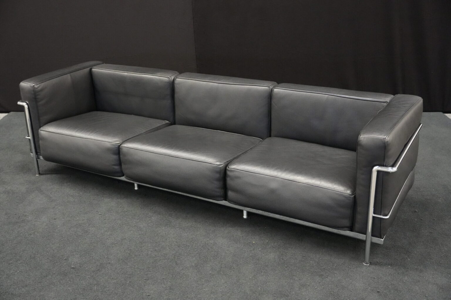 3-Sitzer Sofa / schwarz