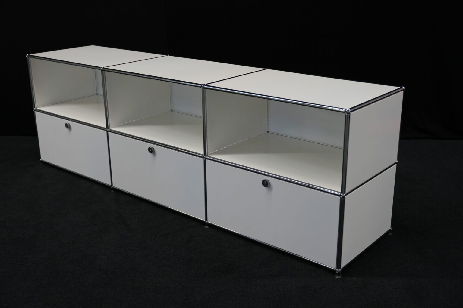 USM Haller Sideboard / Reinweiß RAL 9010