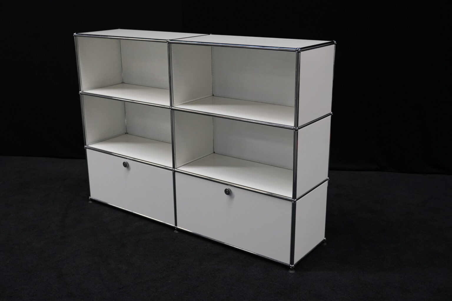 USM Haller Sideboard / Reinweiß RAL 9010