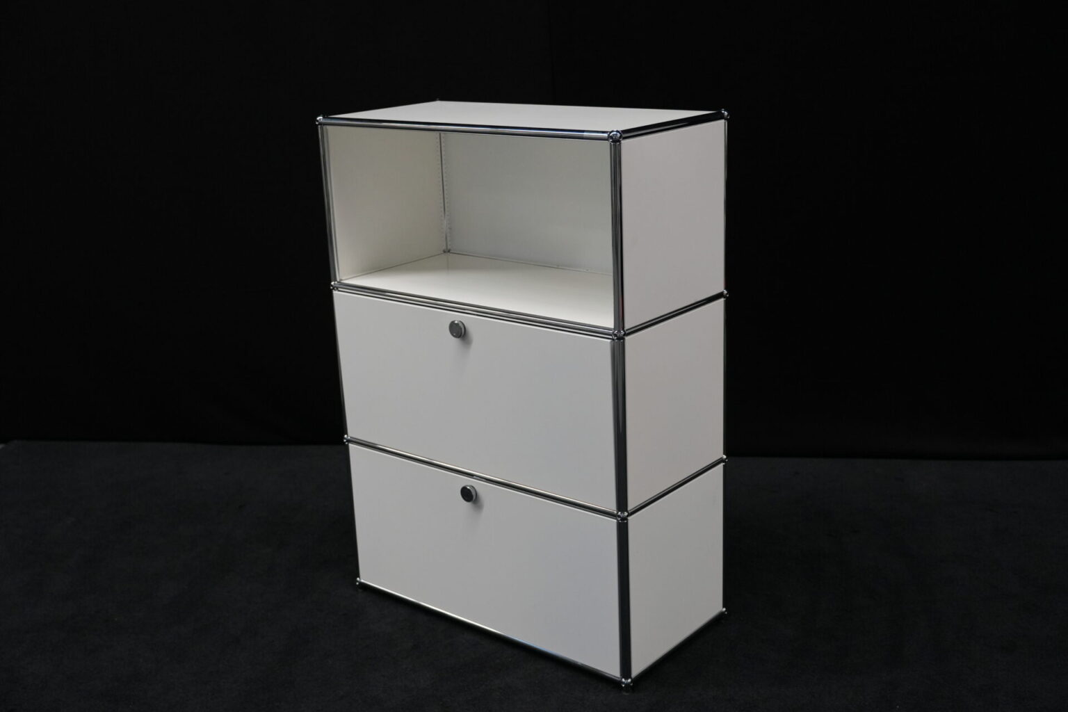 USM Haller Sideboard / Reinweiß RAL 9010