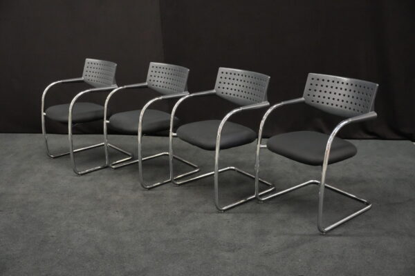 4x Vitra VisaVis Freischwinger Stoff / Schwarz