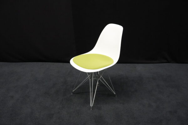 Vitra Plastic Side Chair RE DSR