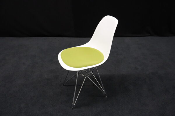 Vitra Plastic Side Chair RE DSR