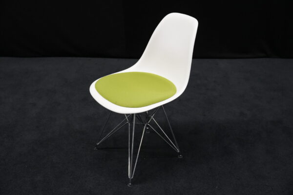 Vitra Plastic Side Chair RE DSR