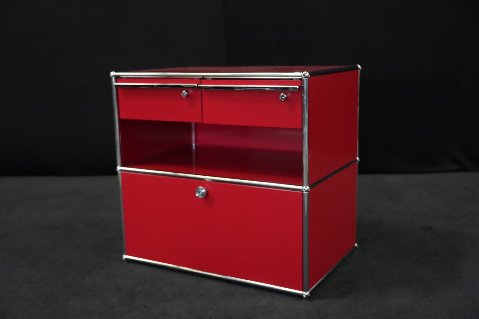 USM Haller Sideboard / Rubinrot