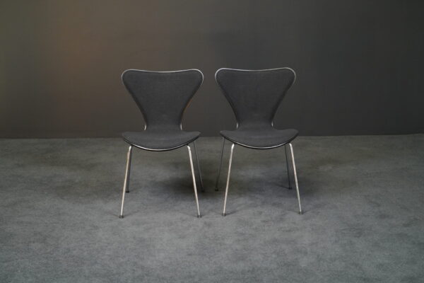 Fritz Hansen 2er Set Besucherstühle Serie 7 Hopsak Schwarz