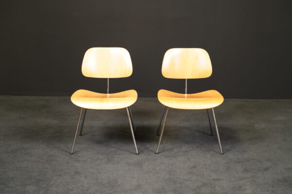 Vitra 2er Set Stühle Plywood Group Esche natur