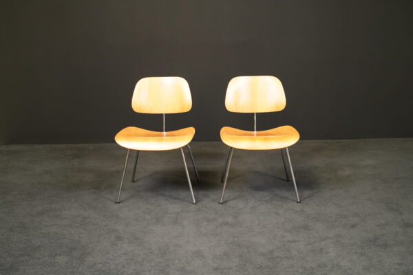 Vitra 2er Set Stühle Plywood Group Esche natur