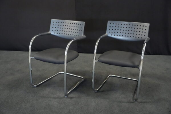 2x Vitra VisaVis Freischwinger Stoff / Schwarz