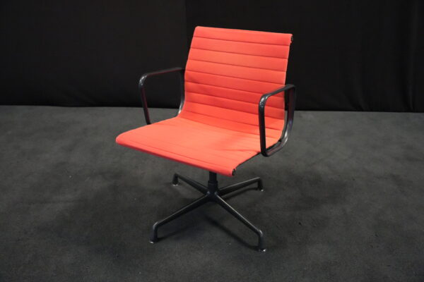 Vitra EA 108 Hopsak / rot