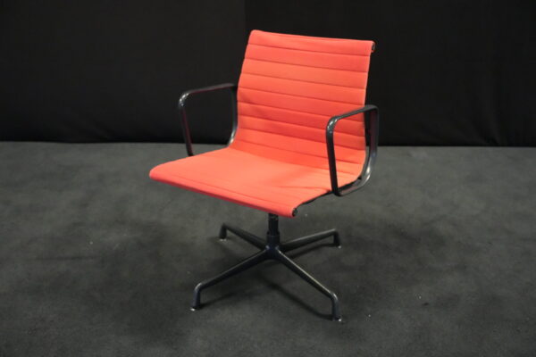 Vitra EA 108 Hopsak / rot