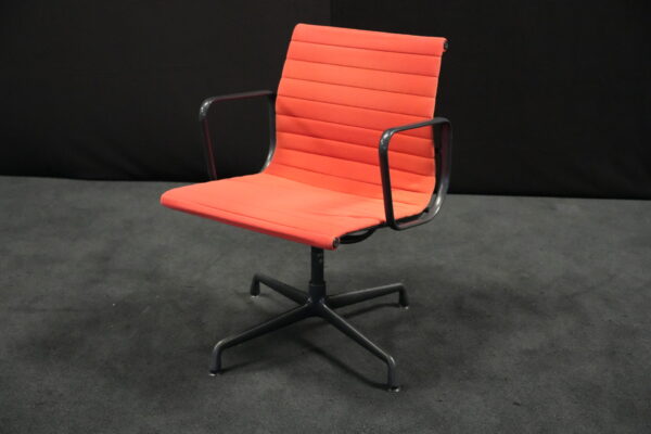 Vitra EA 108 Hopsak / rot