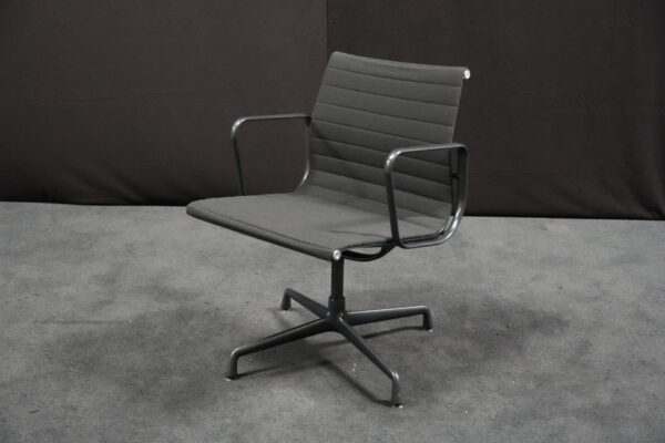 Vitra EA 108 Hopsak / schwarz