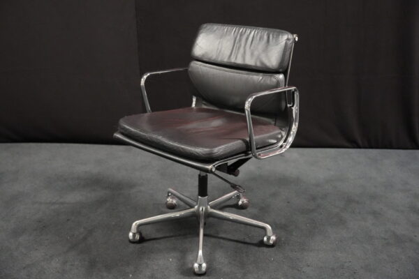 Herman Miller by Vitra EA 217 Soft Pad  Leder / Schwarz