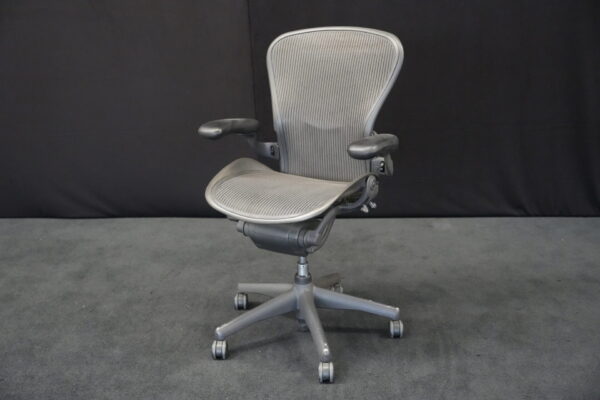 Herman Miller Bürodrehstuhl Aeron Classic Netz / Grau