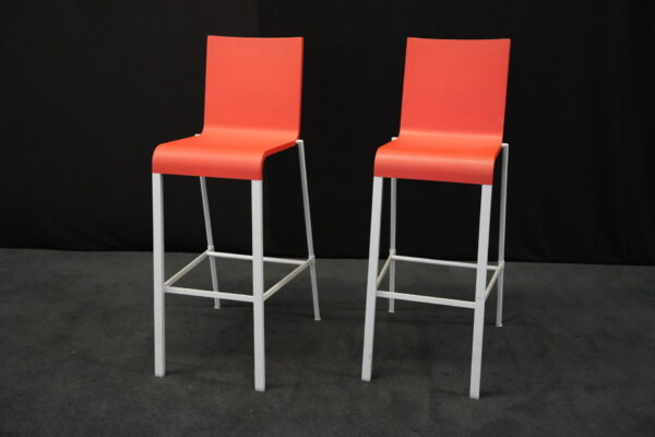 2x Vitra .03 Barhocker Rot