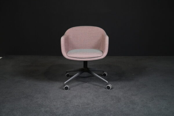 Muuto Bürodrehstuhl Hopsak Violett / Schwarz