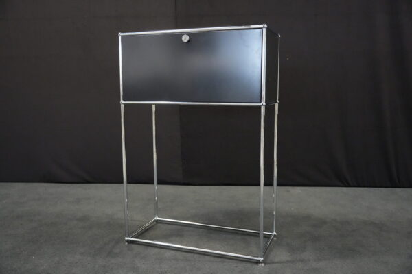 USM Haller Regal / Graphitschwarz RAL 9011