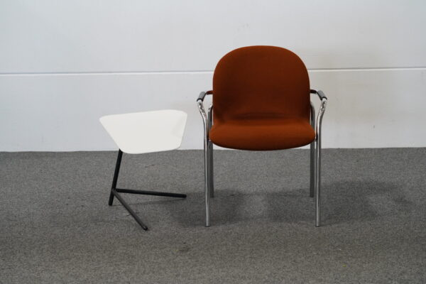 2er Set Stuhl Stoff Rot und Beistelltisch Kunststoff Weiß