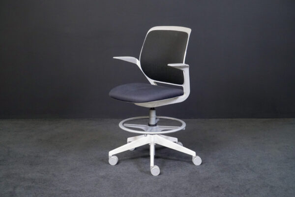 Steelcase Counterstuhl Cobi Hopsak Schwarz