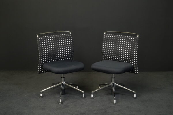 Vitra 2er Set Besucherstuhl AC2 Stoff Schwarz / Weiß