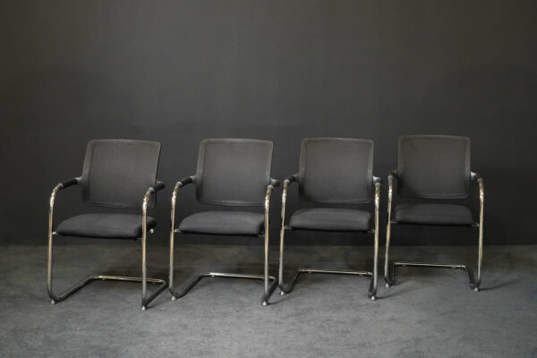 4er Set Trendoffice Freischwinger Stoff / Netz Schwarz