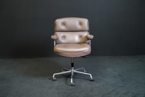 Vitra Bürodrehstuhl ES 108 Leder Braun