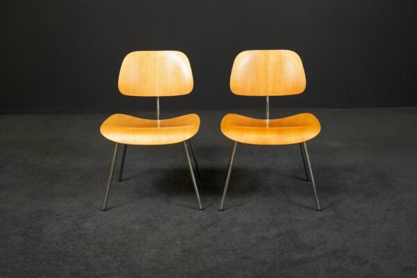 Vitra 2er Set Besucherstühle Plywood Chair Holz