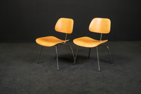 Vitra 2er Set Besucherstühle Plywood Chair Holz