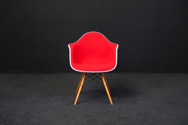 Vitra Eames Plastic Armchair DAW Stoff Rot