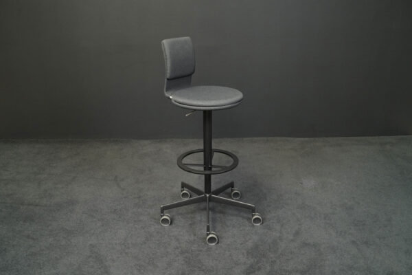 Lapalma Counterstuhl Lab S71 Hopsak Dunkelgrau