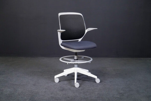 Steelcase Counterstuhl Cobi Hopsak Schwarz