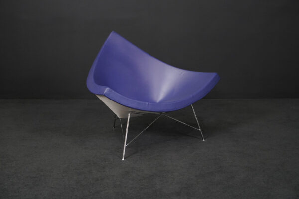 Vitra Coconut Chair Leder Violett
