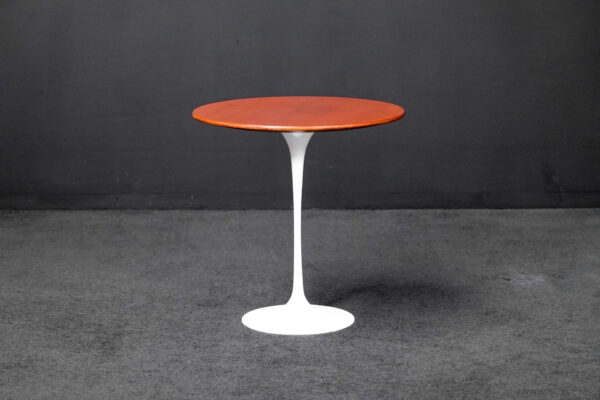 Knoll International Saarinen Tulip