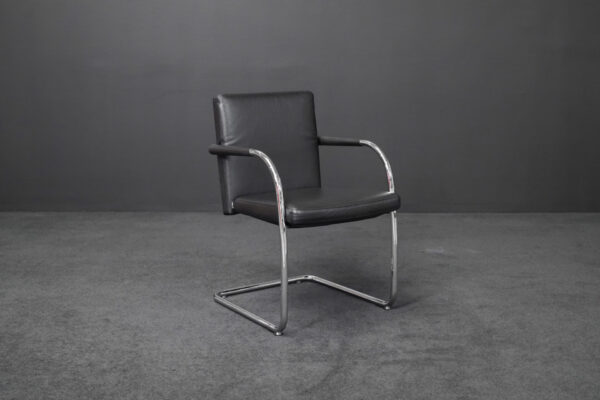 Vitra Visasoft Leather Black