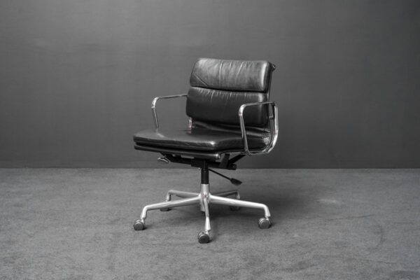 Vitra EA 217 Leren Zwart