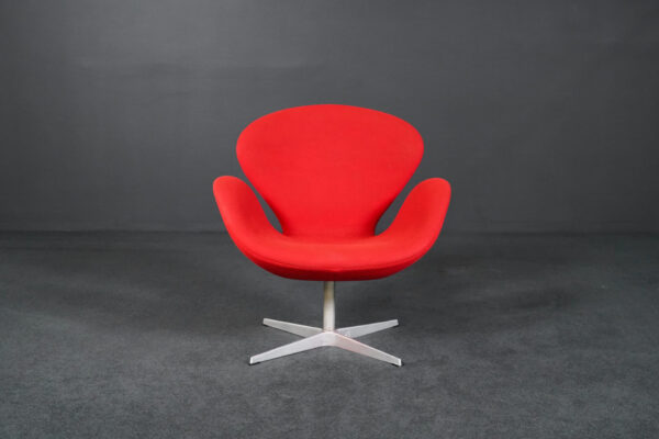 Fritz Hansen Swan Chair
