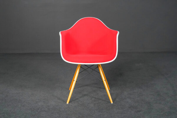 Vitra Plastic Armchair DAW