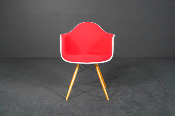 Vitra Plastic Armchair DAW