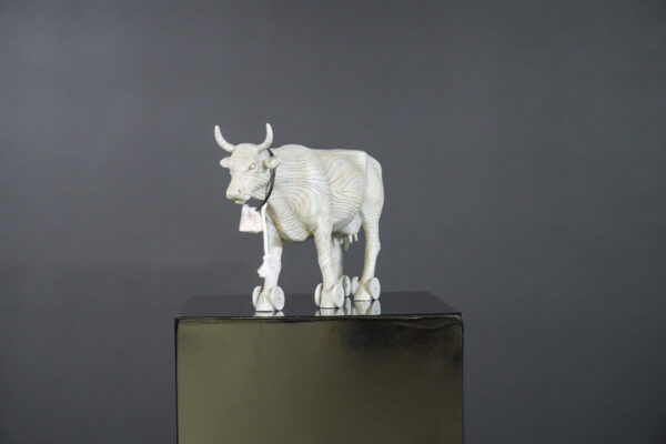 CowParade - Pull Toy Cow