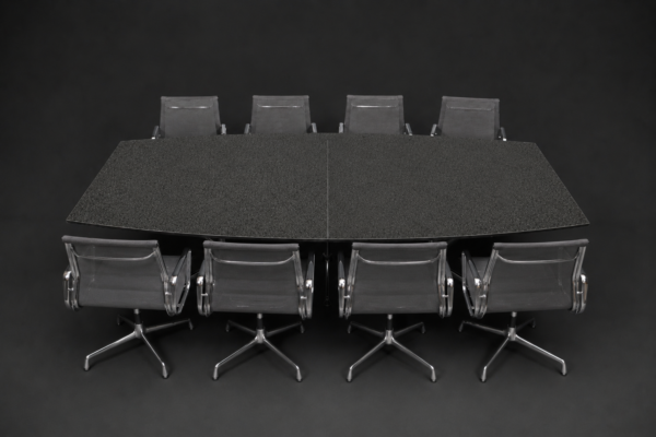 USM Kitos Granittisch + 8x Vitra EA 107/108