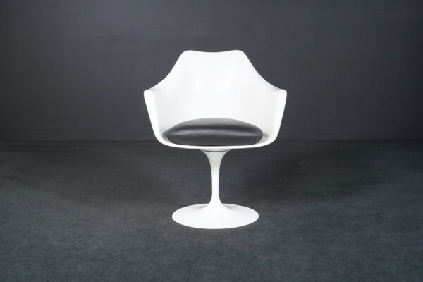 Knoll International Tulip Armseat
