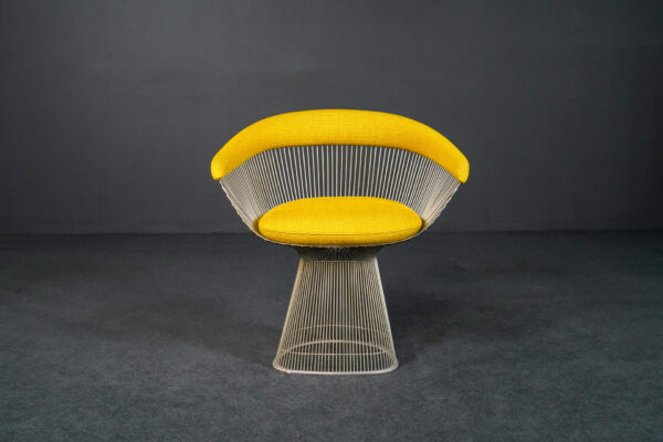 Cátedra Knoll International Platner