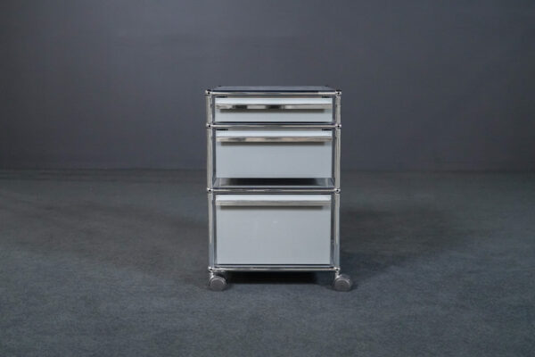 USM Haller Mobila Containrar